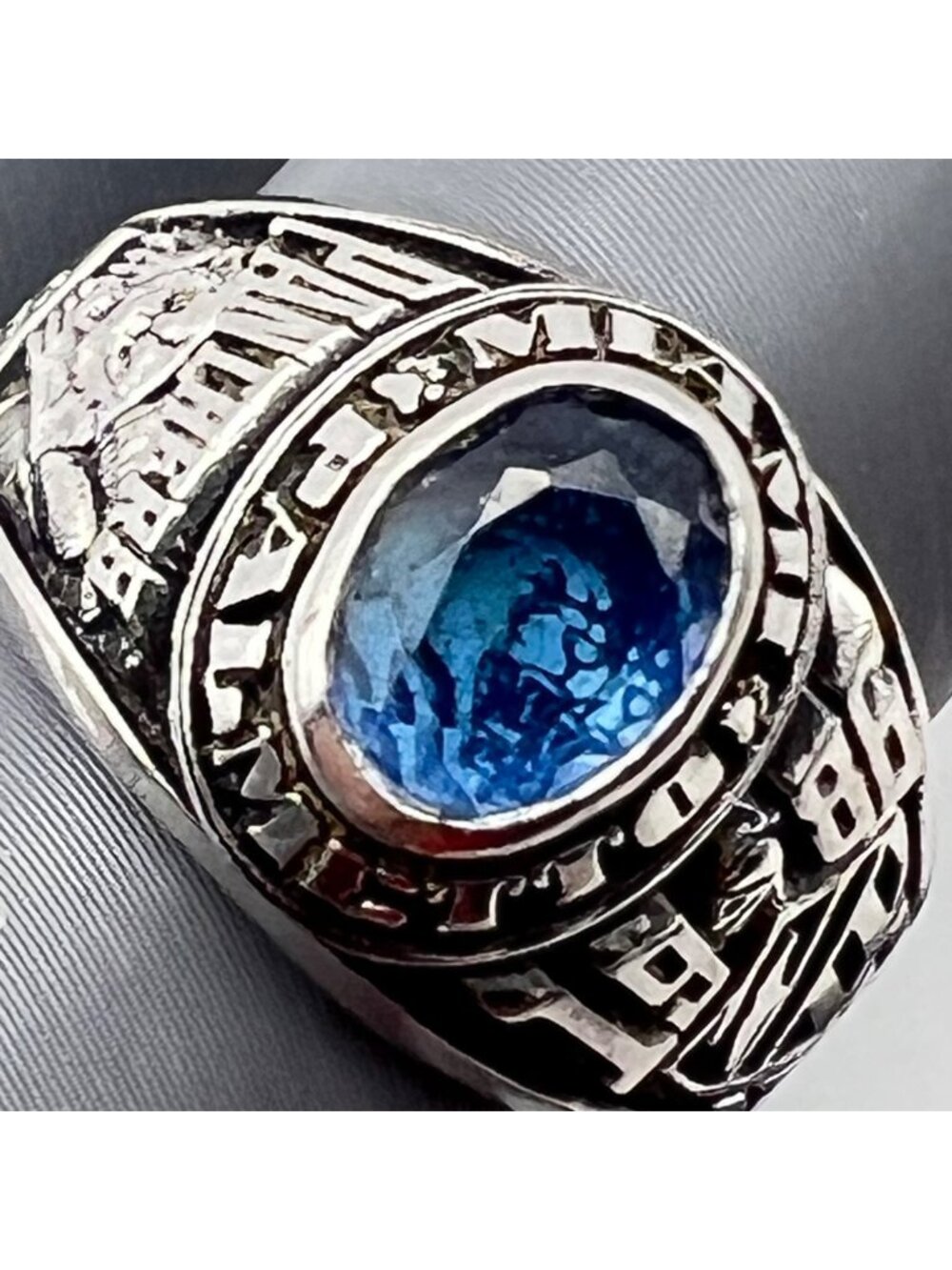 Herff Jones 1986 Miami Palmetto Panthers Ring Blue Gemstone Ultrium Size 7.5